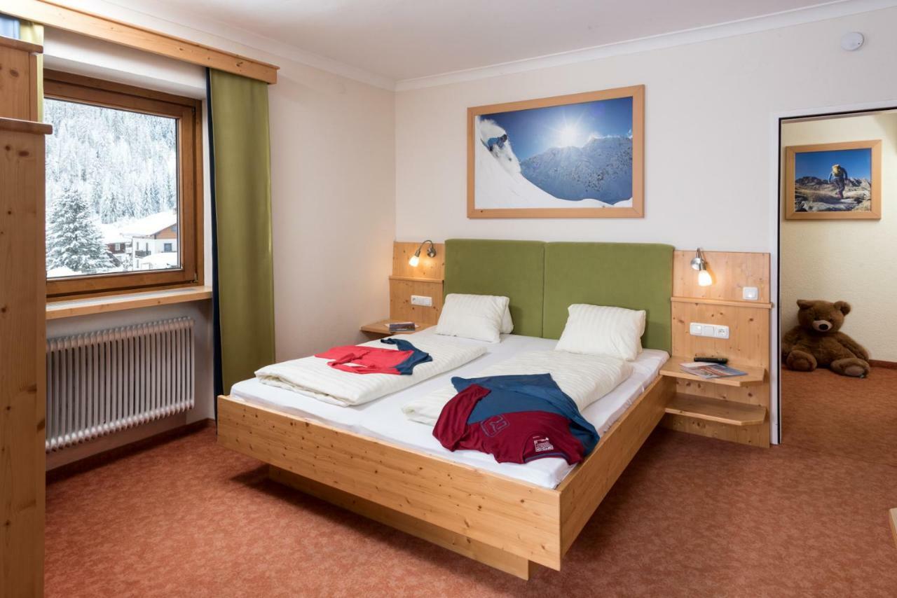 Sporthaus Troger Hotel Sankt Jakob in Defereggen Exterior photo